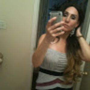 Meet your Posher, Lora